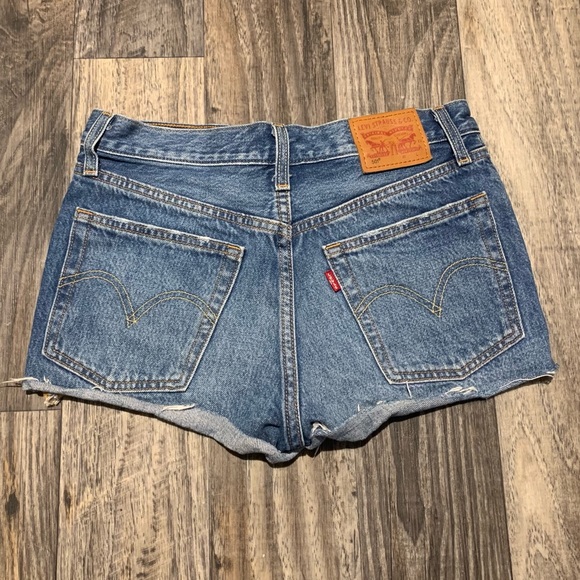 LEVIS 501 Jean Shorts - Picture 1 of 5
